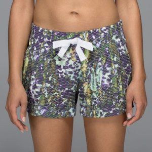 Lululemon Spring Break Away Short